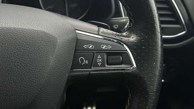 SEAT Leon 5dr (2016) 2.0 TSI Cupra 300 DSG